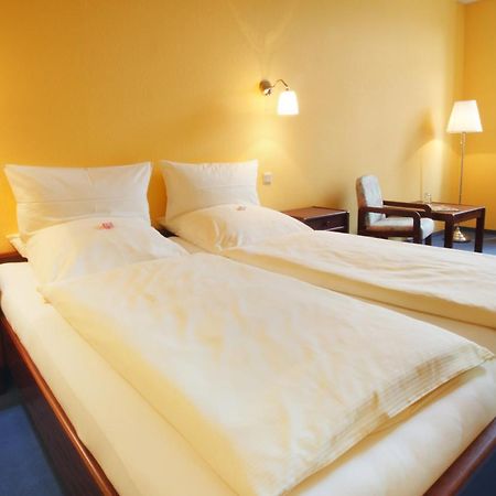 Landhotel Zum Pottkuchen Kalbe  Buitenkant foto