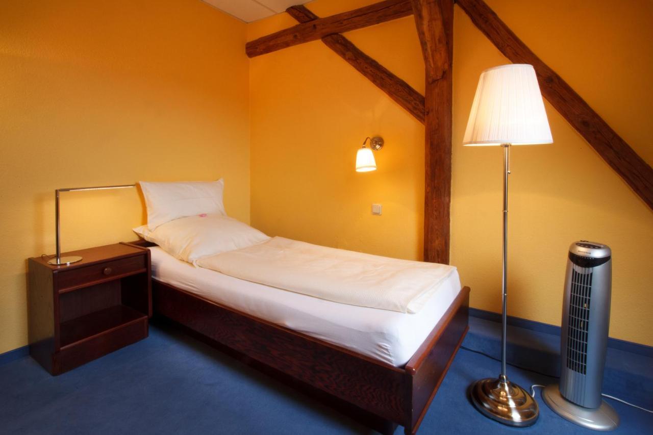 Landhotel Zum Pottkuchen Kalbe  Buitenkant foto