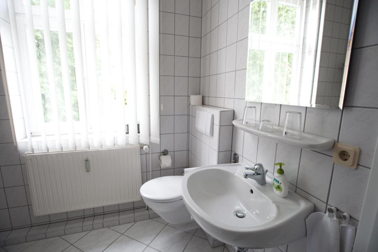 Landhotel Zum Pottkuchen Kalbe  Buitenkant foto