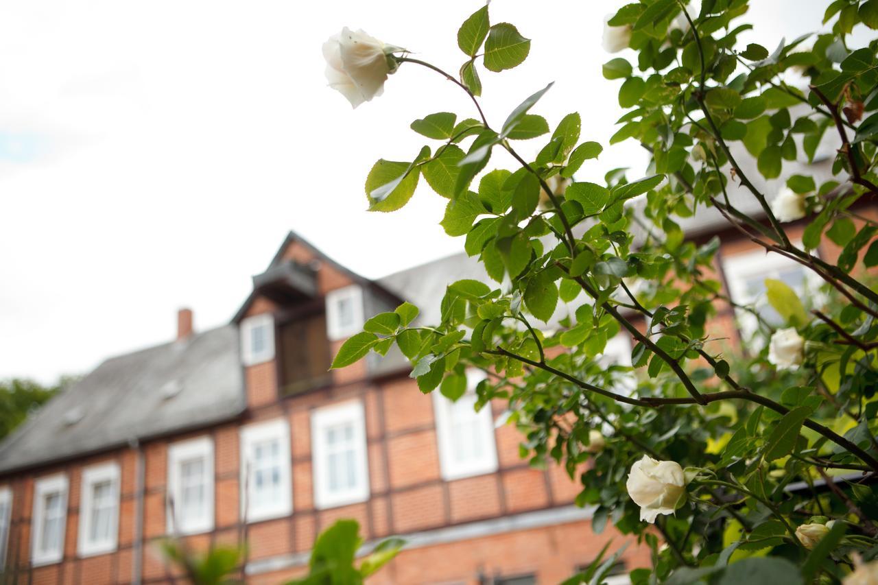 Landhotel Zum Pottkuchen Kalbe  Buitenkant foto