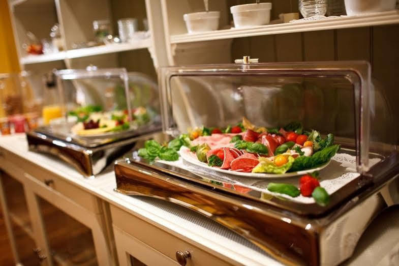 Landhotel Zum Pottkuchen Kalbe  Buitenkant foto